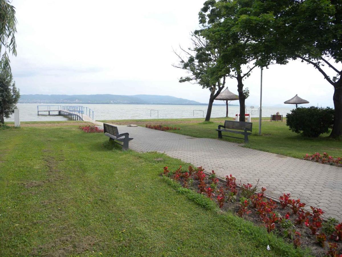 Apartment Balatonbereny 8 Экстерьер фото