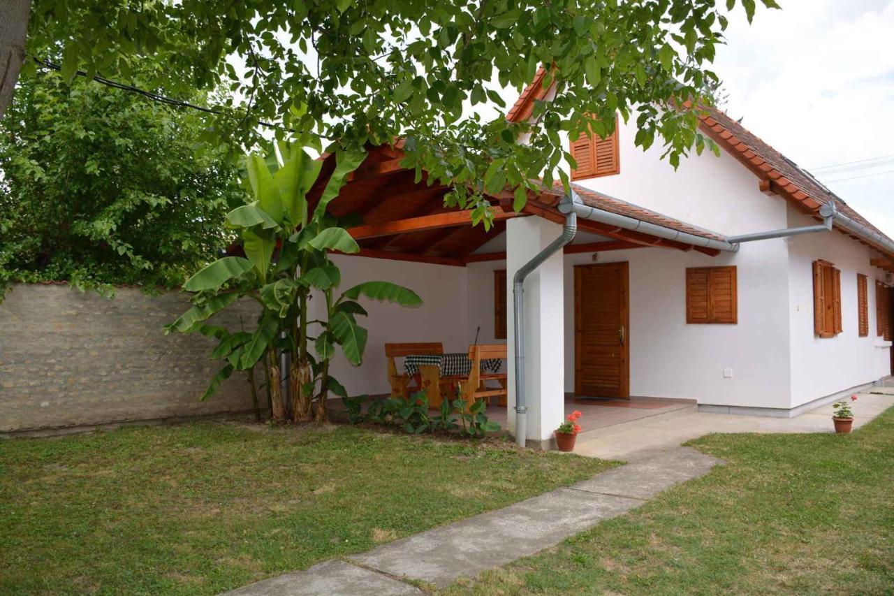Apartment Balatonbereny 8 Экстерьер фото