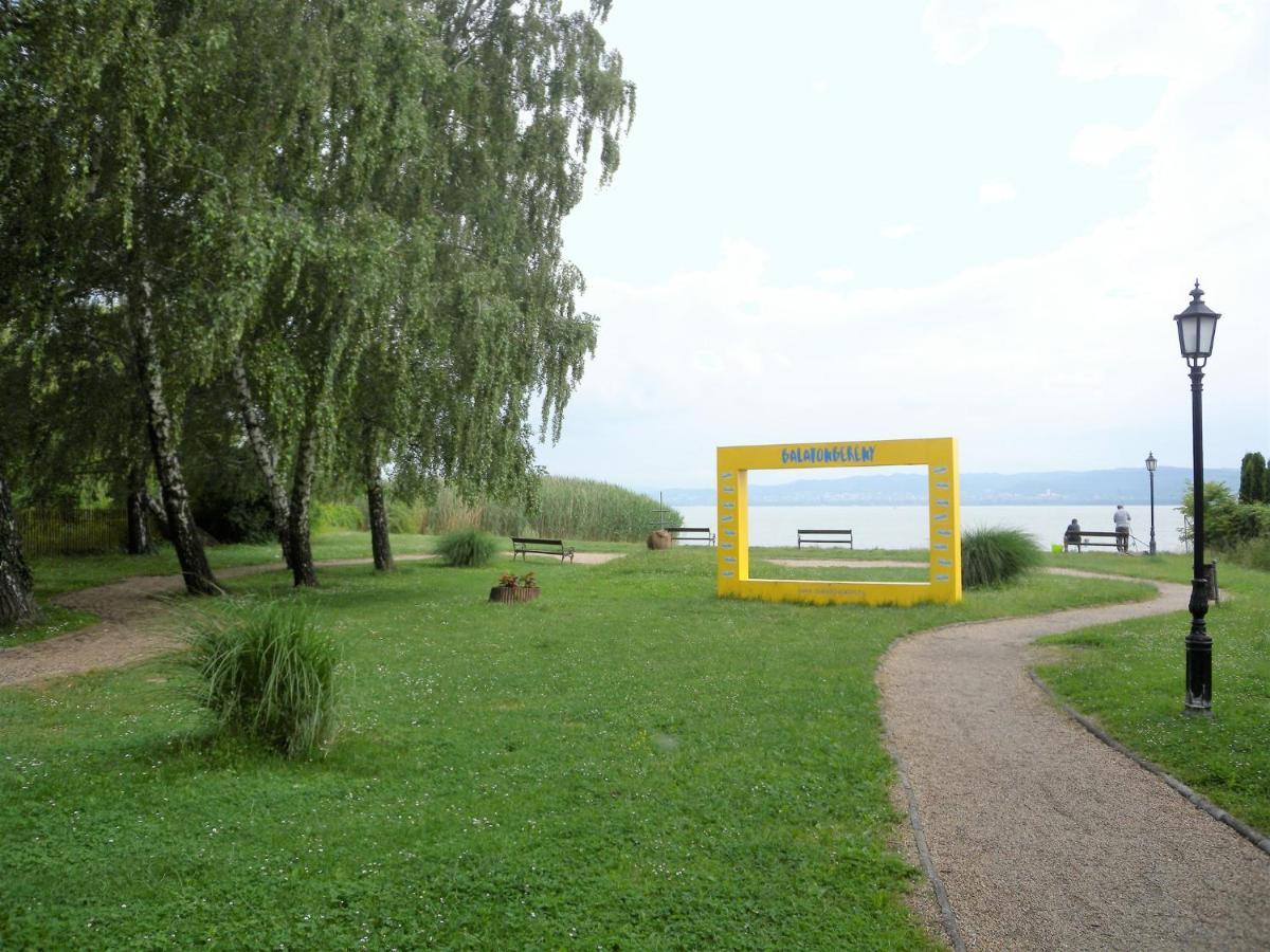 Apartment Balatonbereny 8 Экстерьер фото