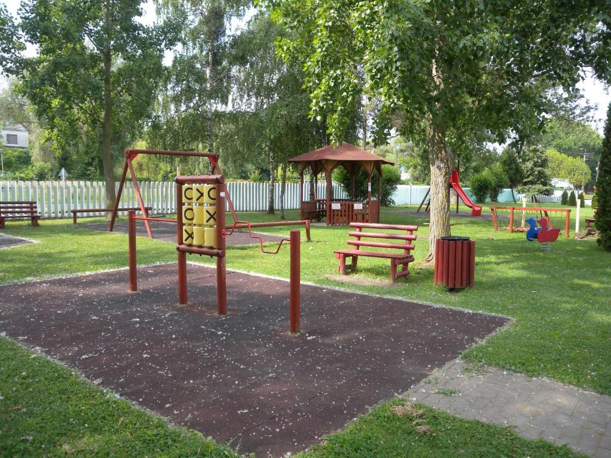 Apartment Balatonbereny 8 Экстерьер фото